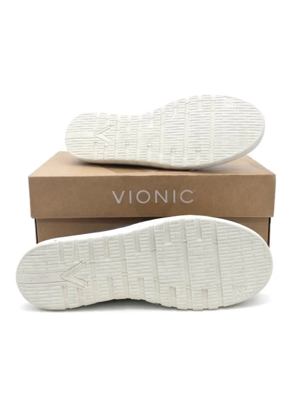 VIONIC Uptown Willa Black Leather Slip On Sneakers Womens 9.5 WIDE Arch Support